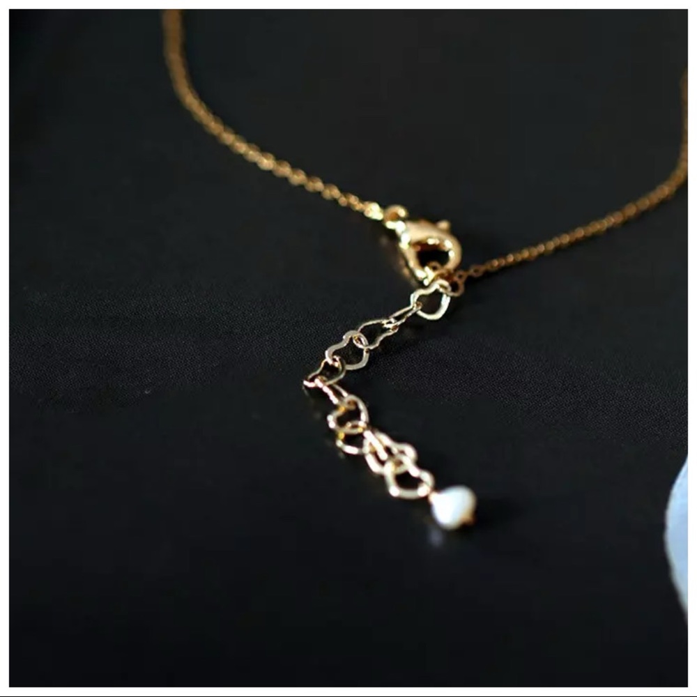 Topaz & Natural Pearl The Gallenah Dainty Necklace - Picture 5 of 8